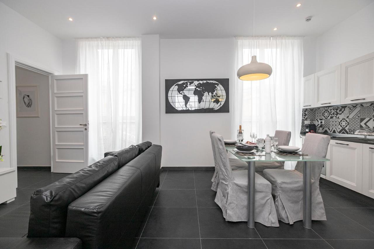 Real Italian Estate - Luxury Black&White Genoa Exterior photo